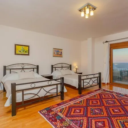 Lara With Private Pool And Sea View, Located In Antalya Peninsula ヴィラ *