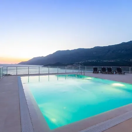Lara With Private Pool And Sea View, Located In Antalya Peninsula ヴィラ *