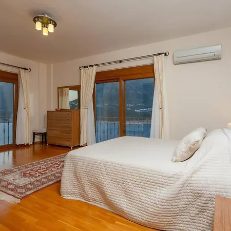 Lara With Private Pool And Sea View, Located In Antalya Peninsula